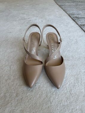 Calvin Klein Beige Pointed Toe Slingback Mules Nude 8M Tan Heels Shoes Strappy